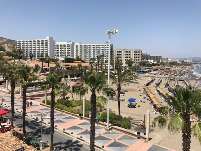 Apartamento Sun Beach ベナルマデナ エクステリア 写真